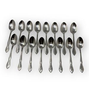 Lot of 16 Custom Craft Stainless Steel Flatware Spoon Spoons Korea Monogram P 6"